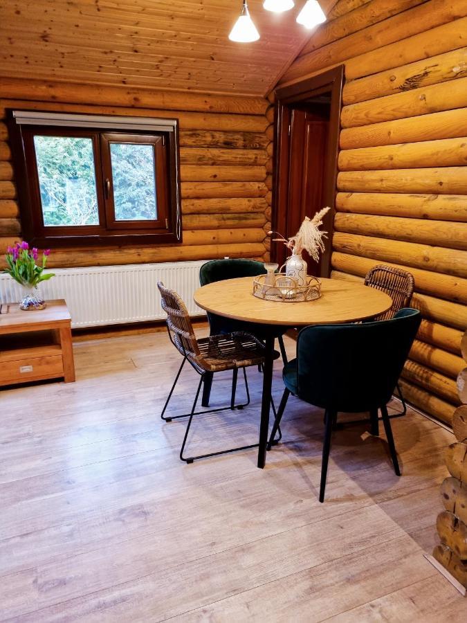 Finse Woning Op Camping De Tulpenweide Breezand Kültér fotó